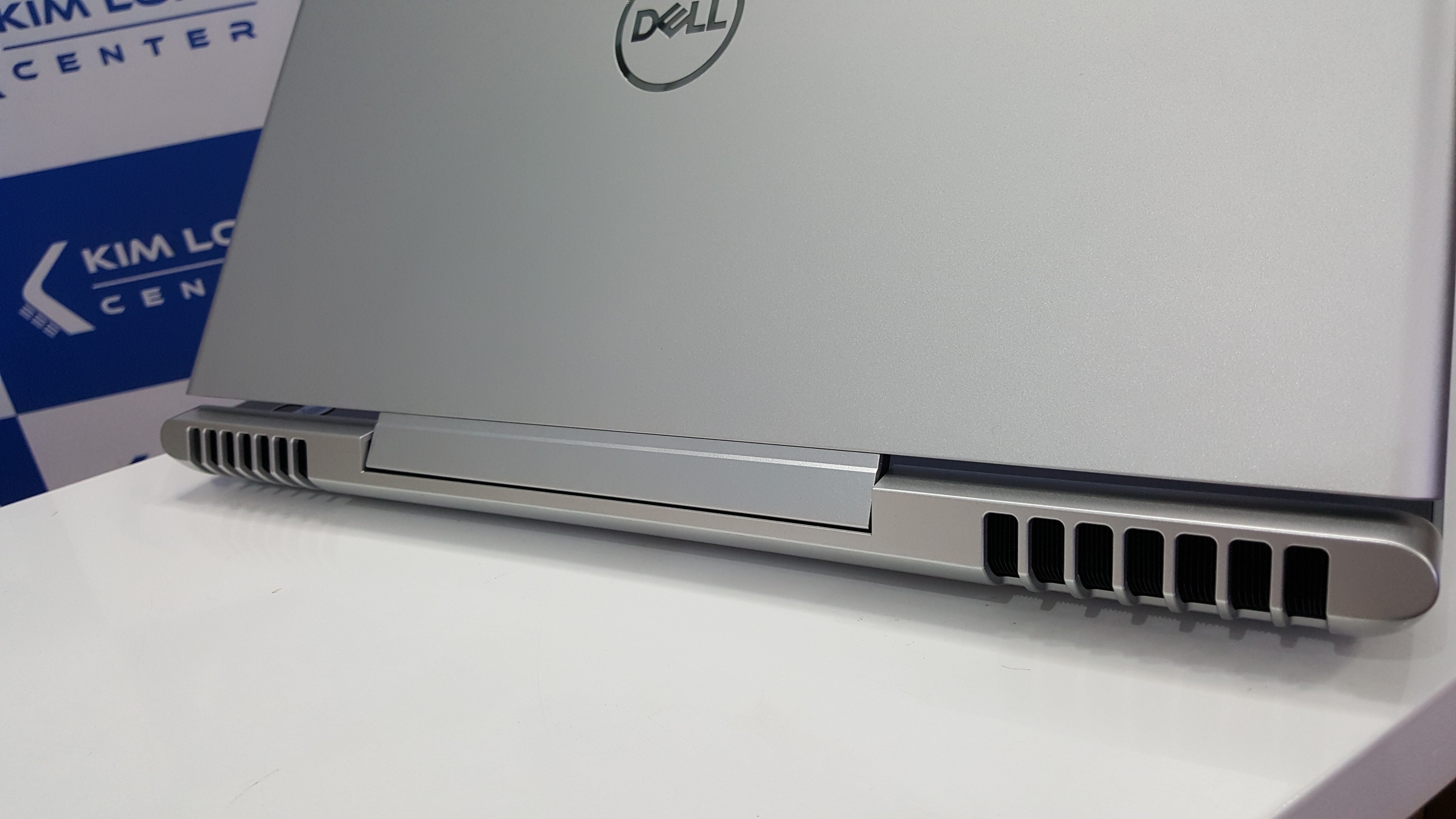 Dell Vostro 7570